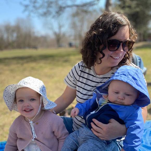 Meet your Posher, Nicole - Picture 1 of 1